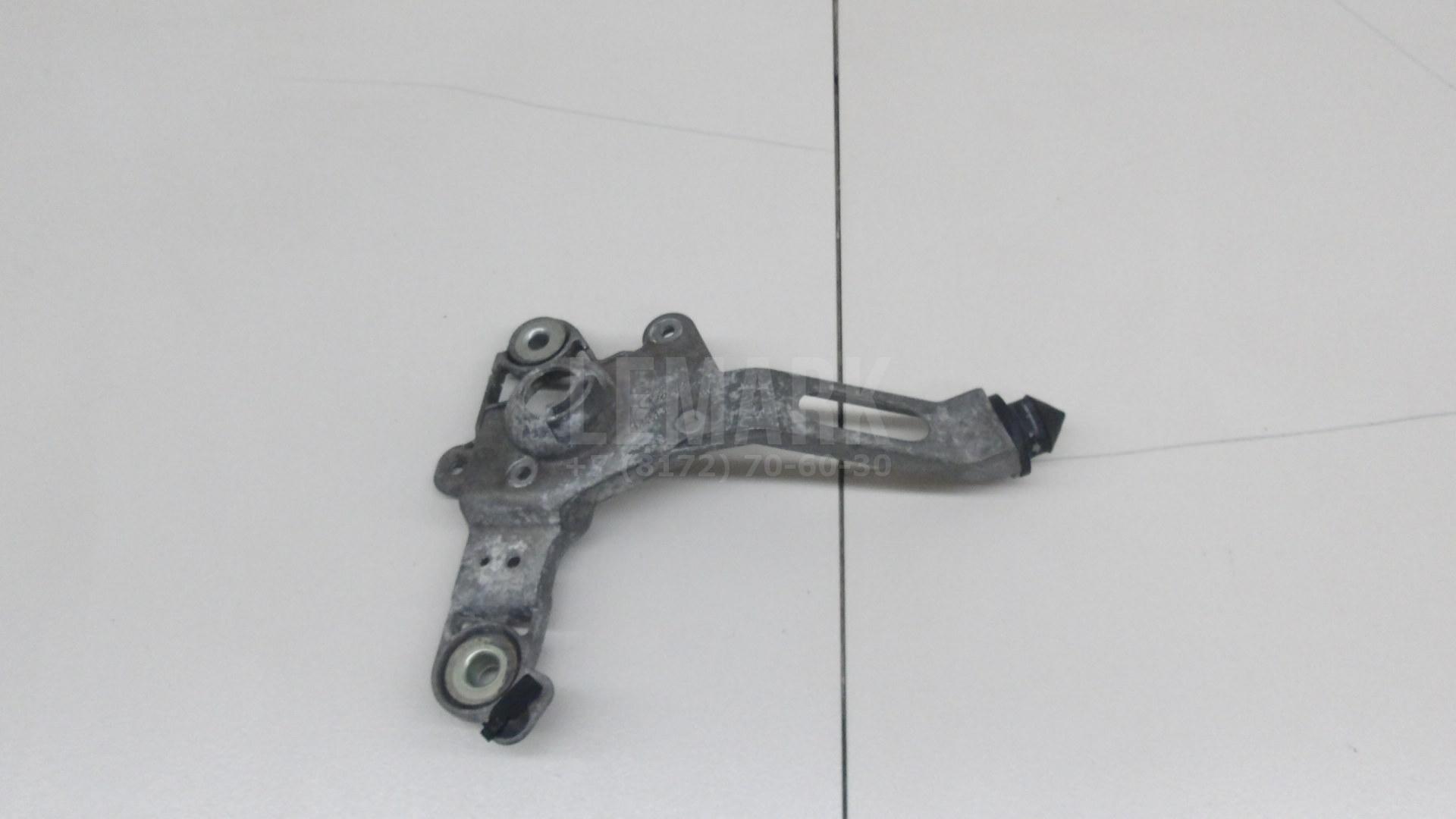 Кронштейн стеклоочистителя 1737664 Ford