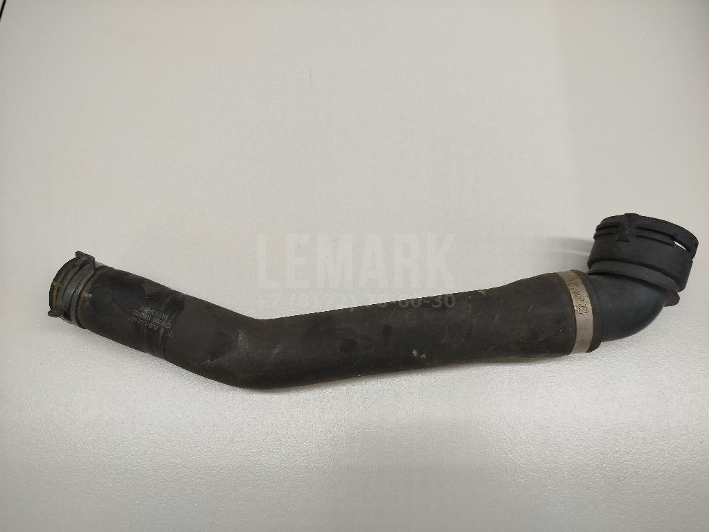 Патрубок радиатора 7L0122051 VAG