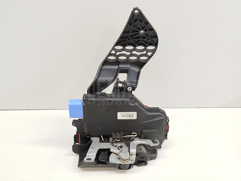 Замок двери передней левой 3D2837015K VAG