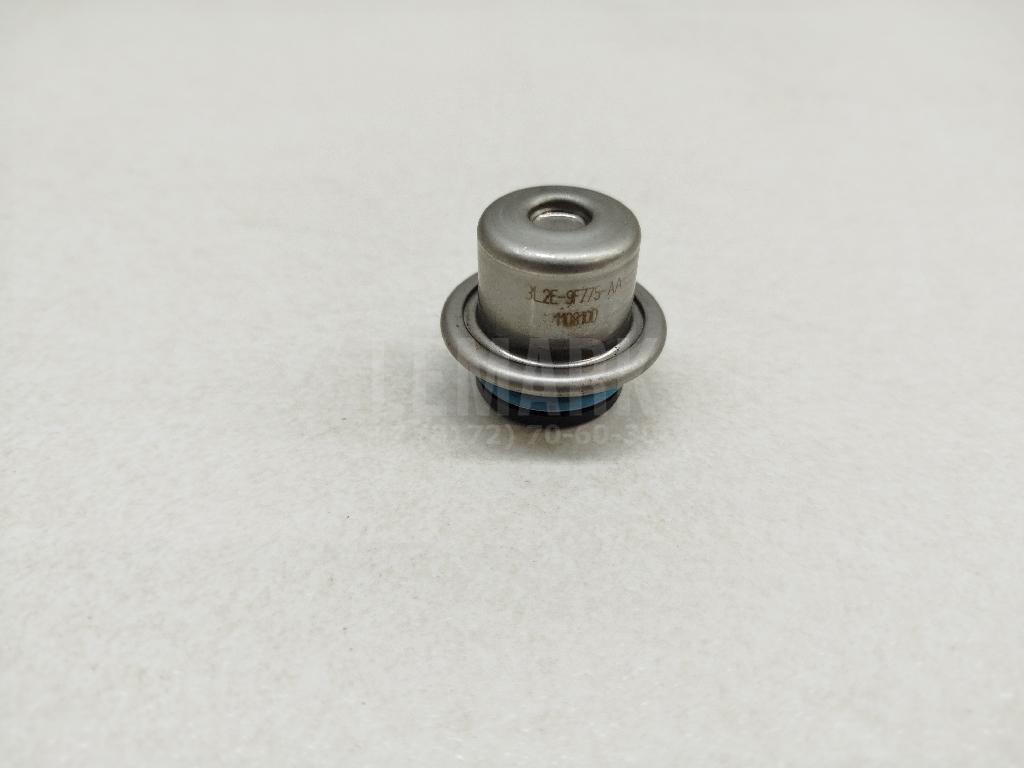 Регулятор давления топлива 4458695 Ford