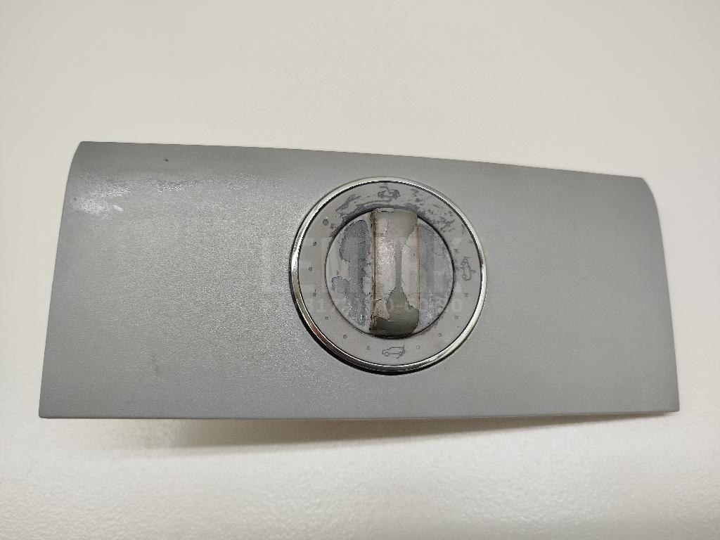 Кнопка люка 7L6959613A6C3 VAG
