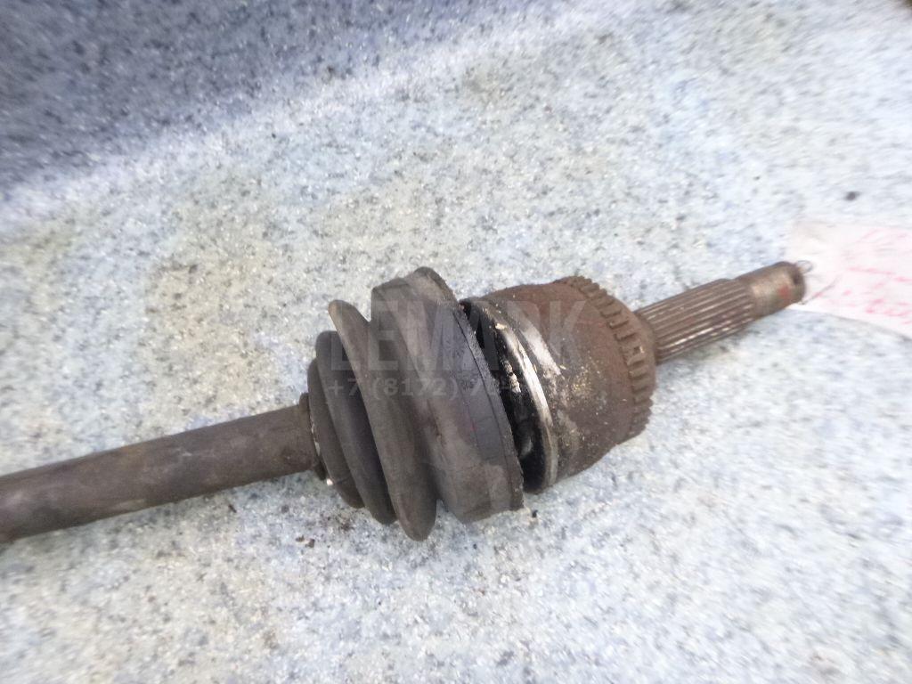 Полуось передняя правая 495002D010 Hyundai-Kia