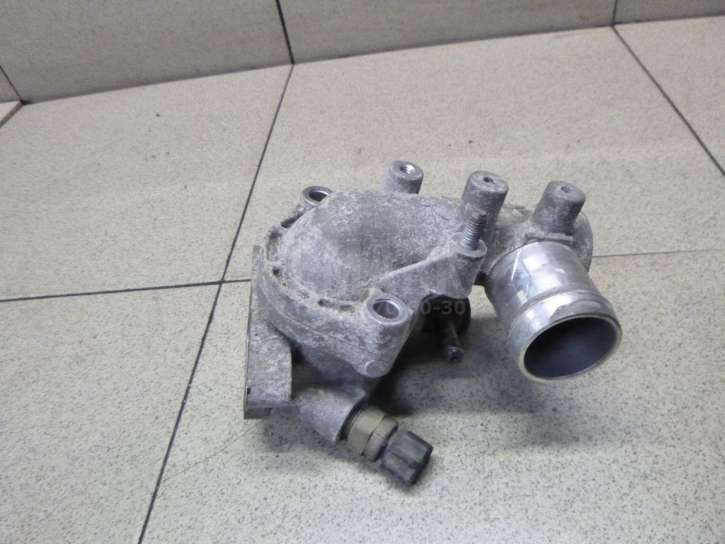 Корпус термостата 256102A620 Hyundai-Kia