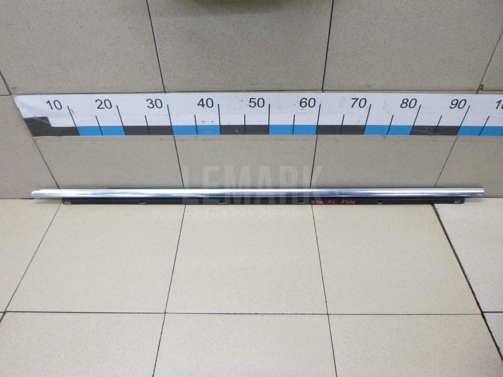Накладка стекла переднего левого 1K5837475B VAG