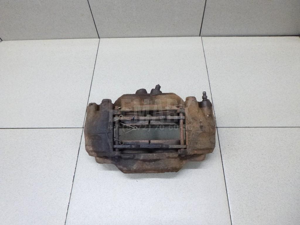 Суппорт тормозной передний правый 4773060261 Toyota