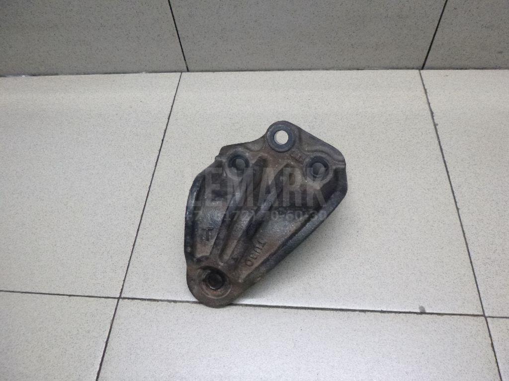 Кронштейн опоры двигателя 21825D3100 Hyundai-Kia