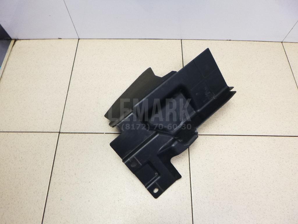 Воздуховод радиатора правый 62822JD50A Nissan