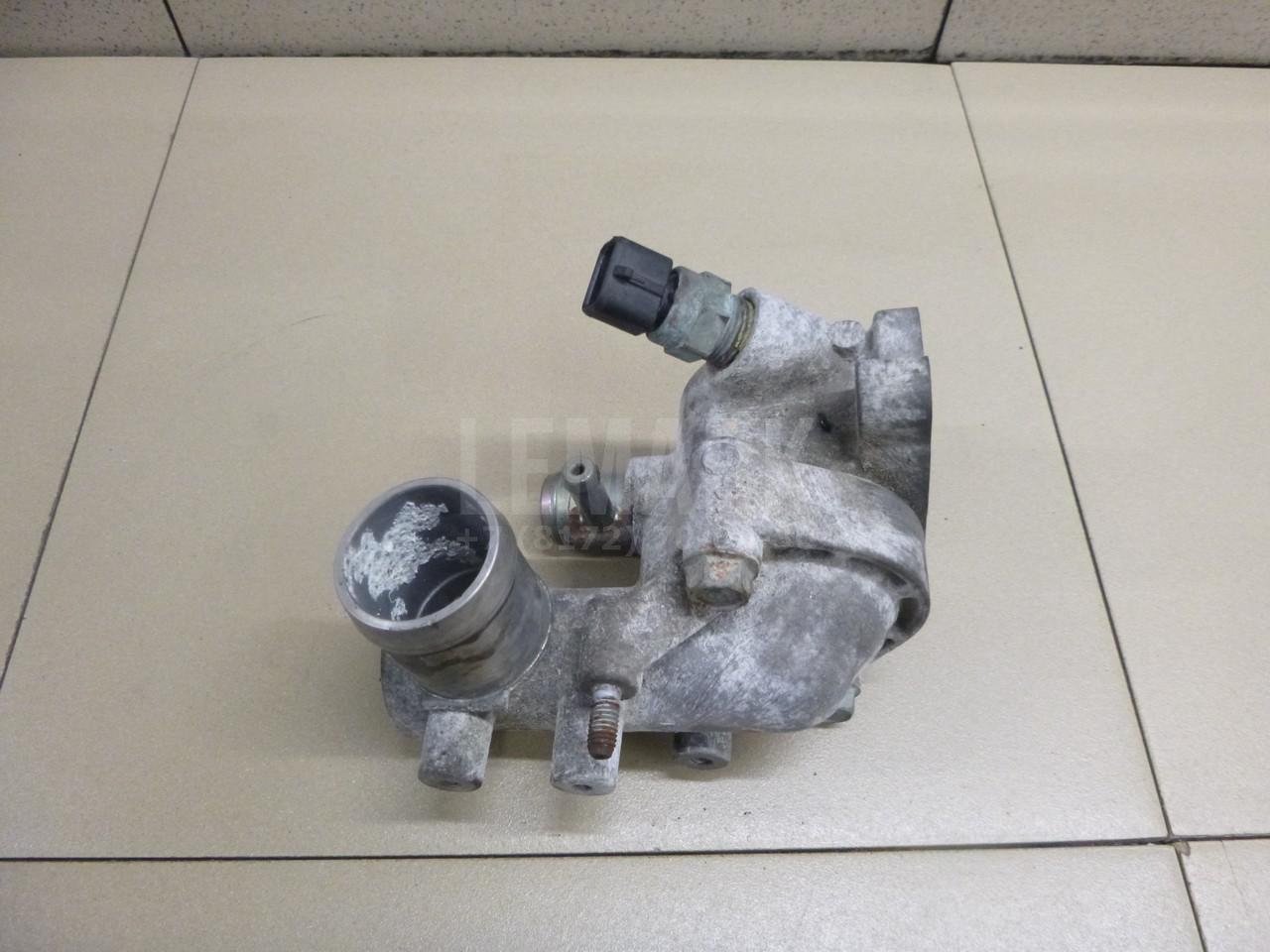 Корпус термостата 256102A620 Hyundai-Kia