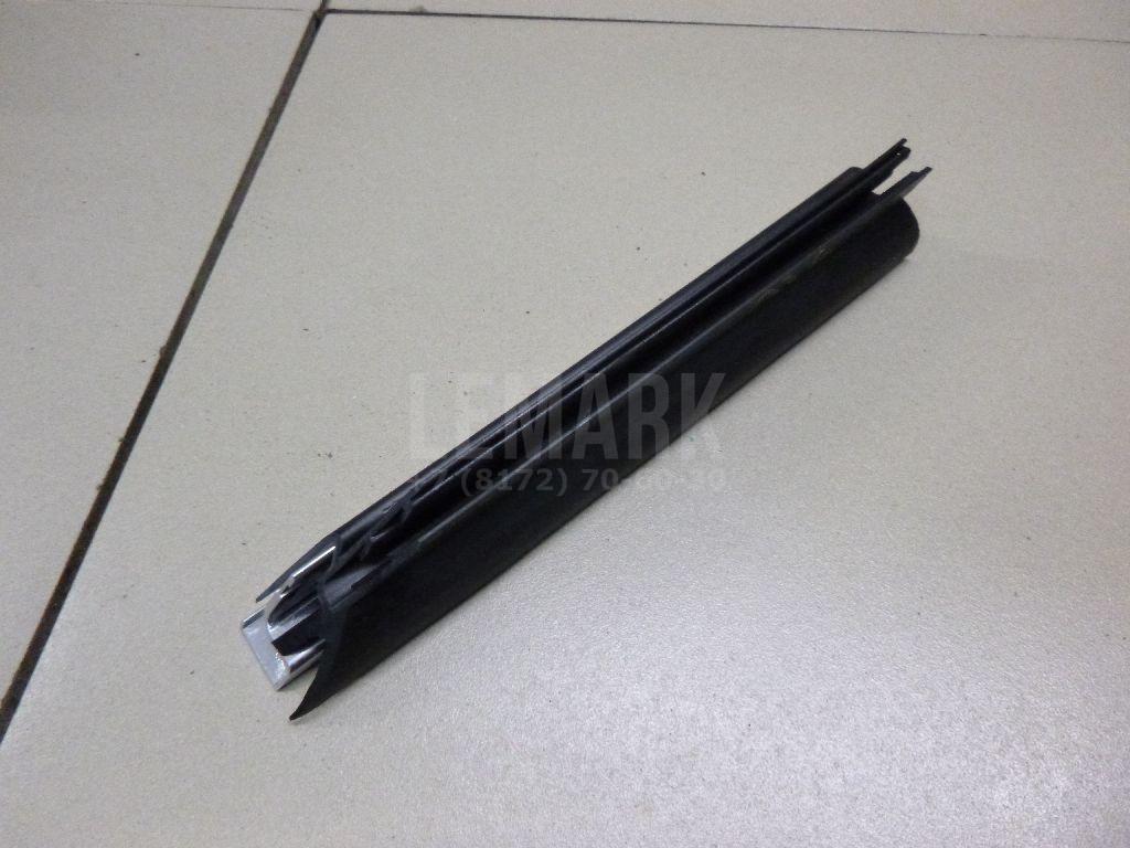 Накладка стекла заднего левого для  BMW 1-serie E82/E88 2007-2013