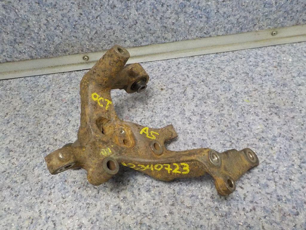 Кулак поворотный задний правый 1K0505436AC VAG