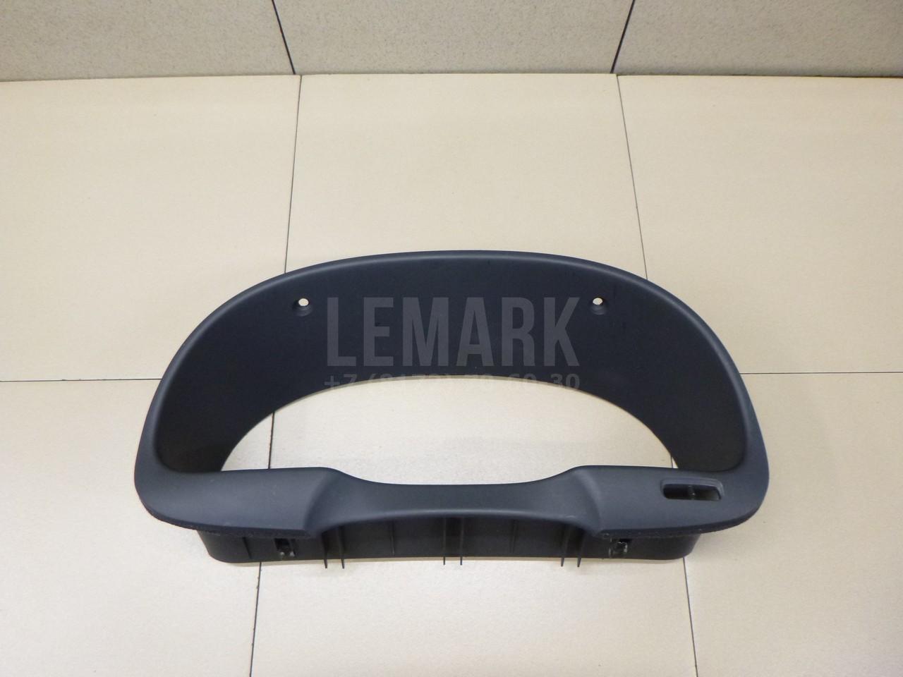 Накладка (кузов внутри) 848302B000CA Hyundai-Kia