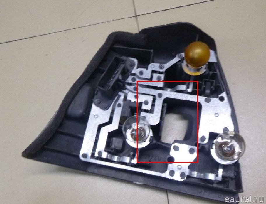 Плата заднего фонаря правого