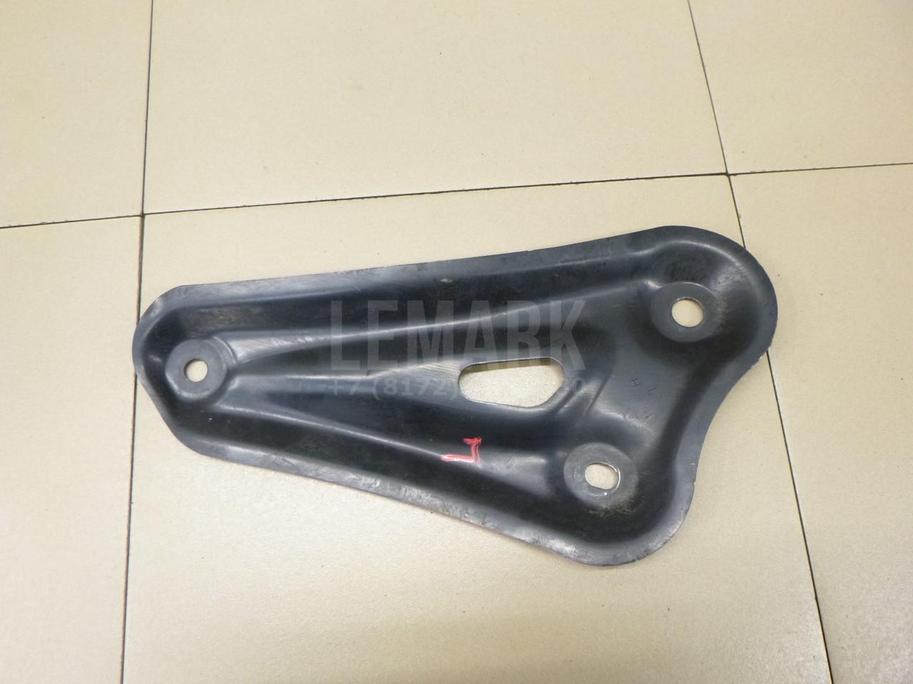 Кронштейн задней балки 5365448010 Toyota