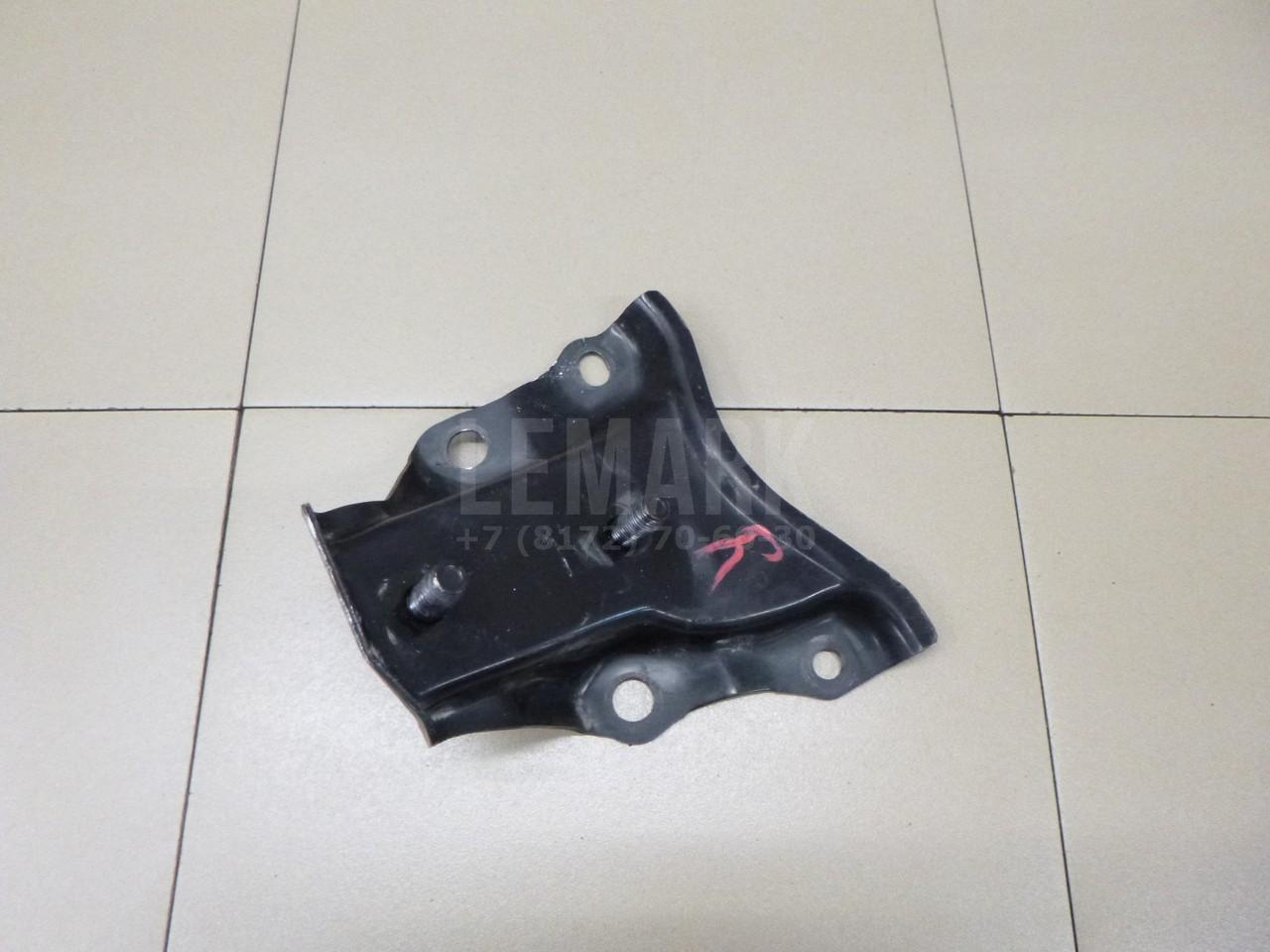 Кронштейн задней балки 5159748010 Toyota