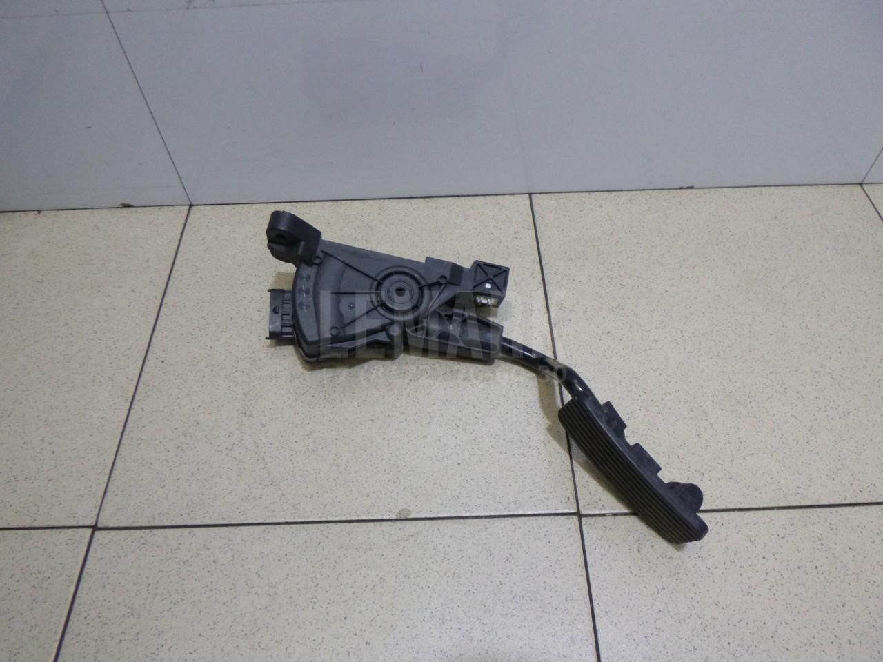 Педаль газа 327002R930 Hyundai-Kia