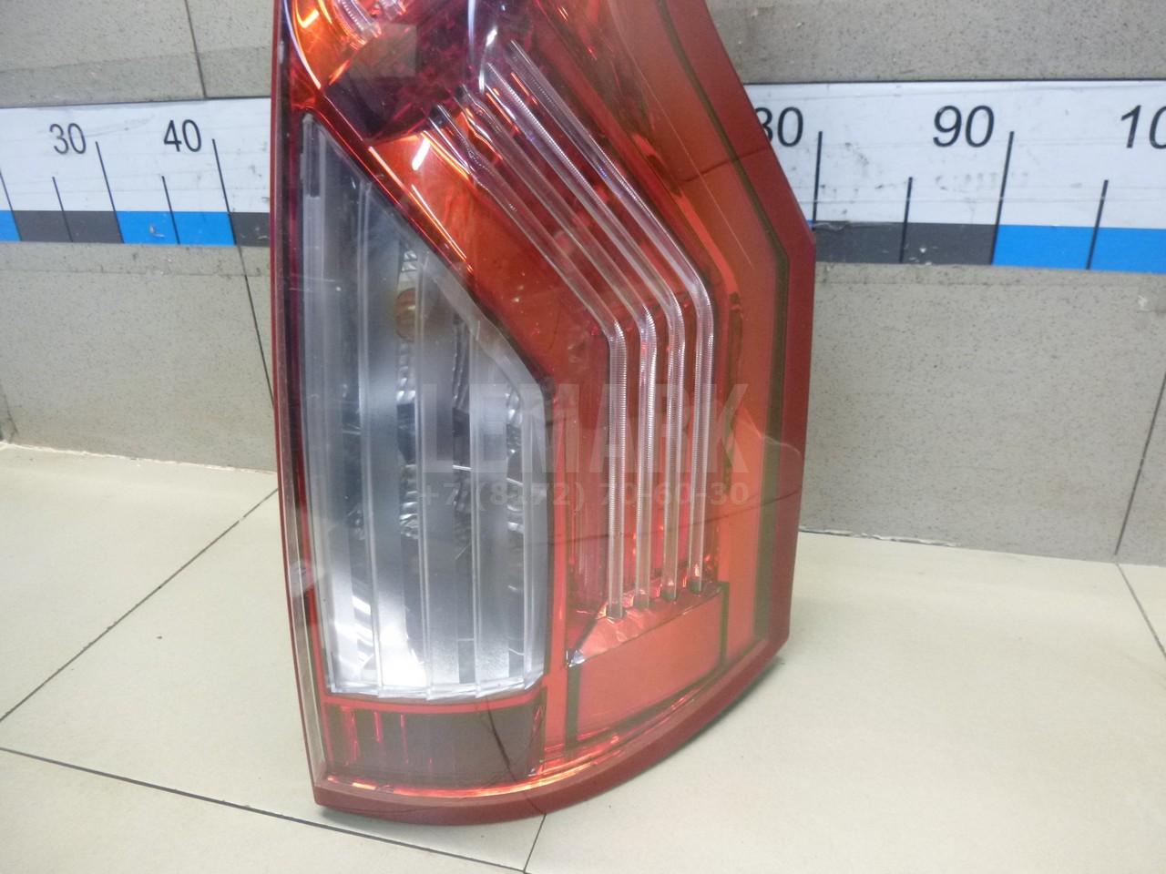 Фонарь задний правый для  Ford C-MAX 2003-2010