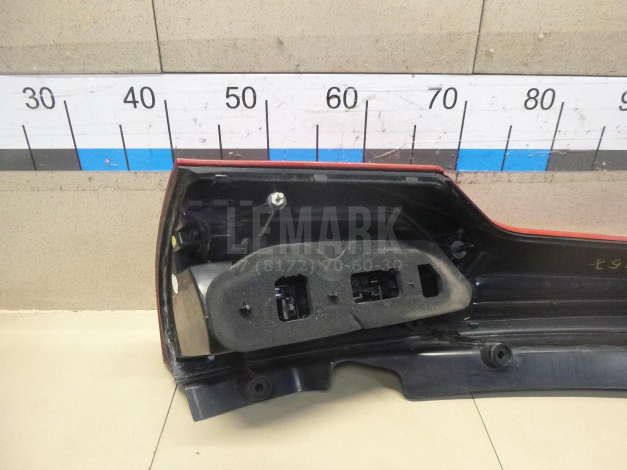 Фонарь задний правый для  Ford C-MAX 2003-2010