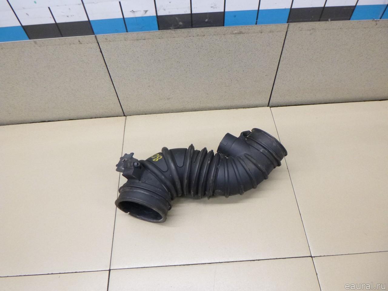 Патрубок воздушного фильтра