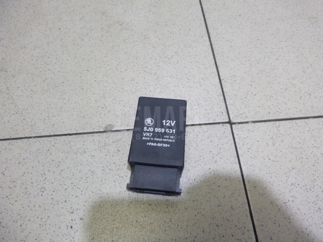 Блок электронный 5J0959631 VAG