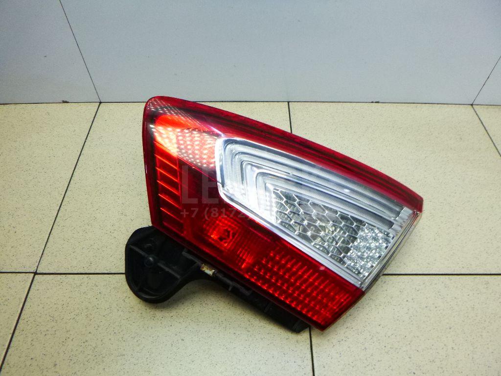 Фонарь задний внутренний правый 1744243 Ford