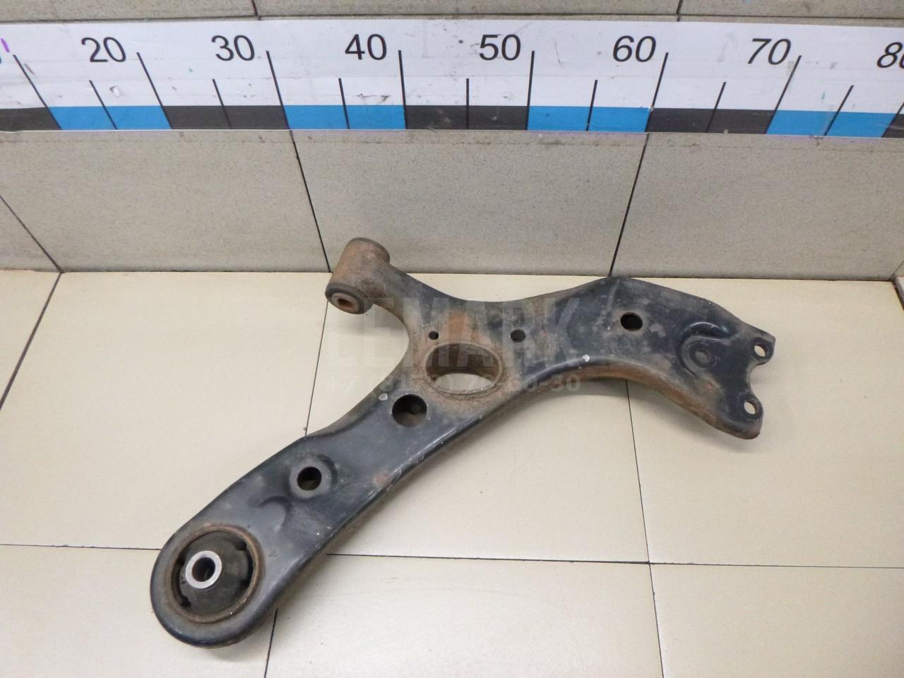 Рычаг передний правый 4806842050 Toyota
