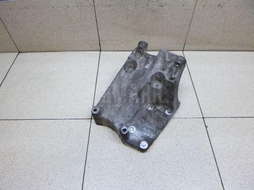 Кронштейн кондиционера 1715451 Ford
