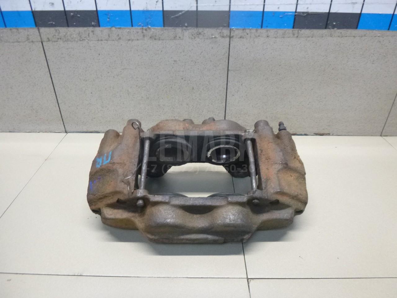 Суппорт тормозной передний правый 4773060130 Toyota