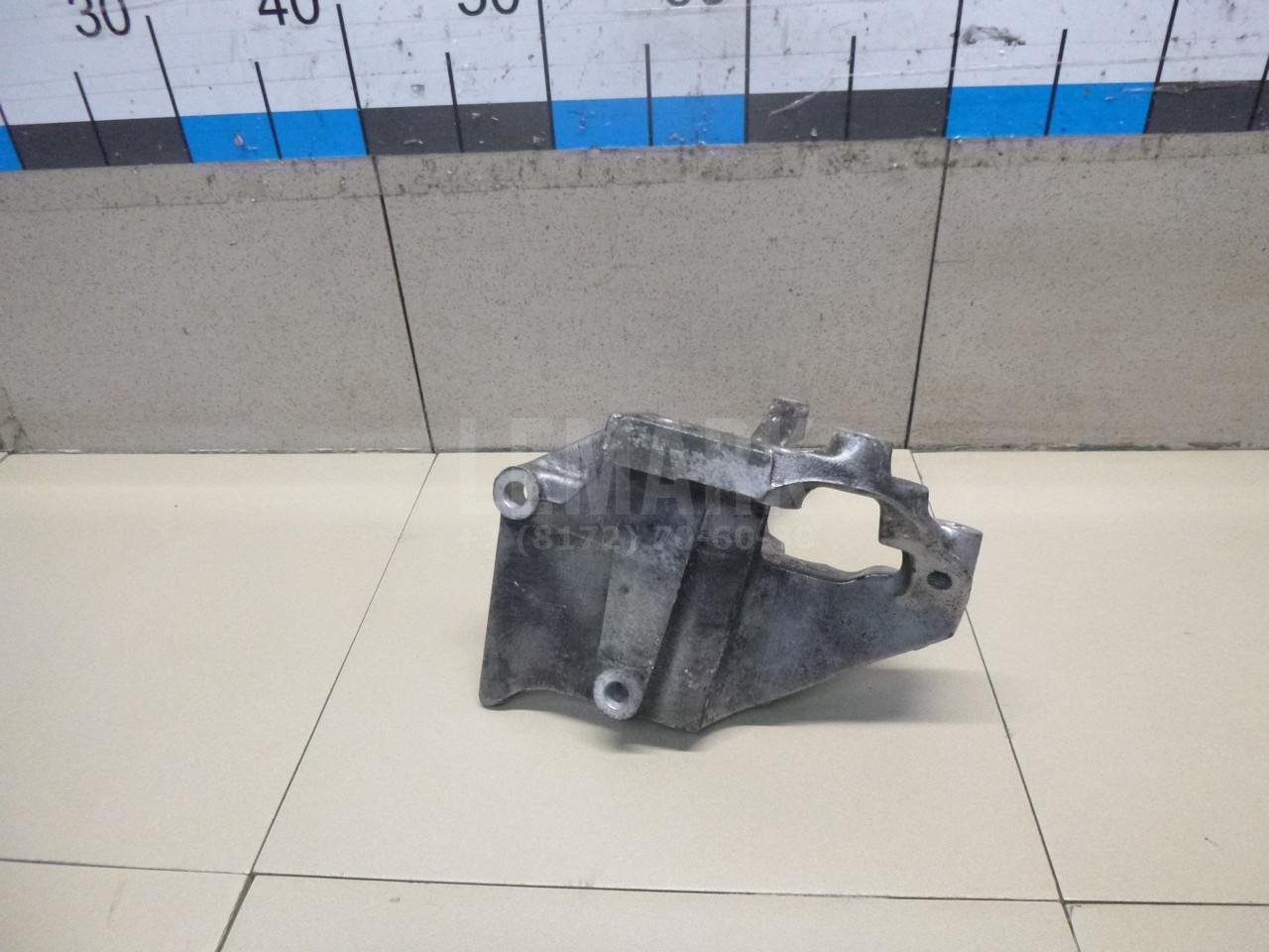 Кронштейн вспомогательных механизмов 8710135010 Toyota
