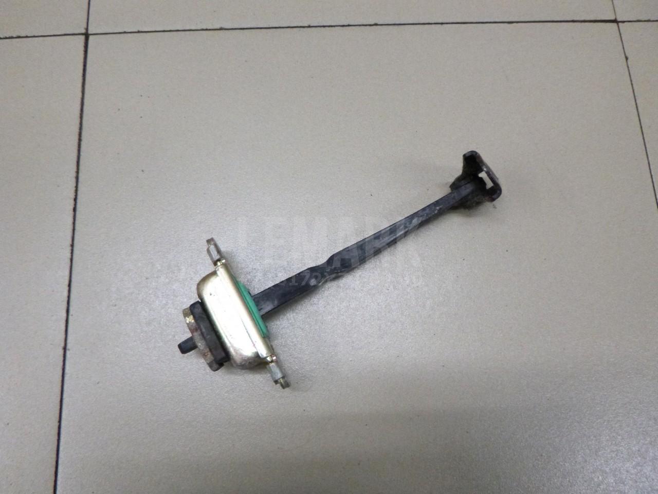 Ограничитель двери 793902B000 Hyundai-Kia