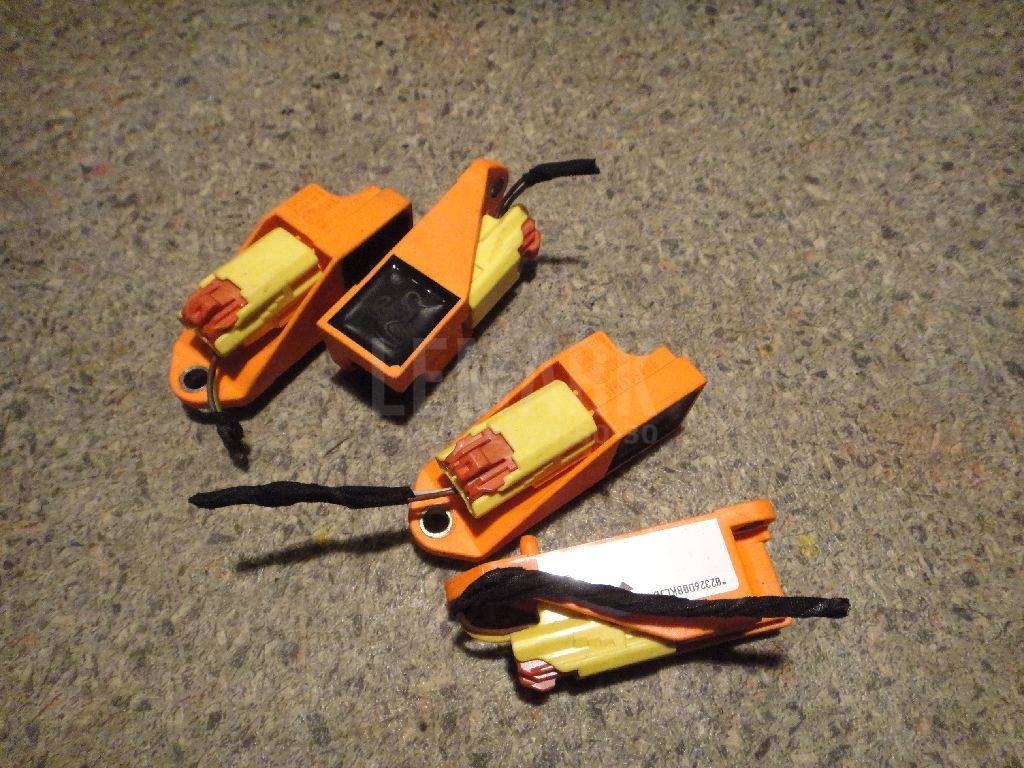 Датчик AIR BAG 1T0909606 VAG