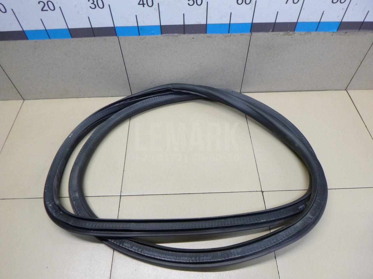 Уплотнитель двери 13260047 GM
