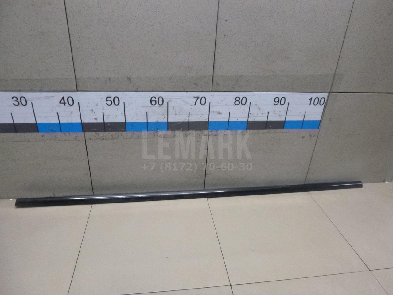 Накладка стекла заднего левого