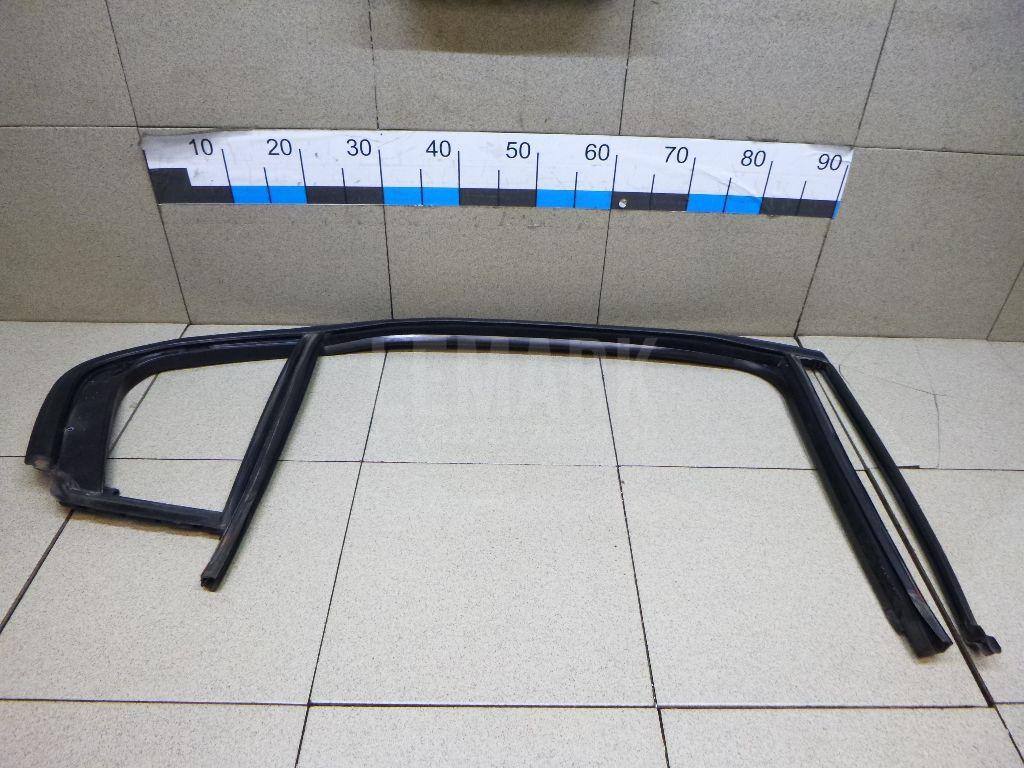 Уплотнитель стекла двери 3AE839432E5AP VAG