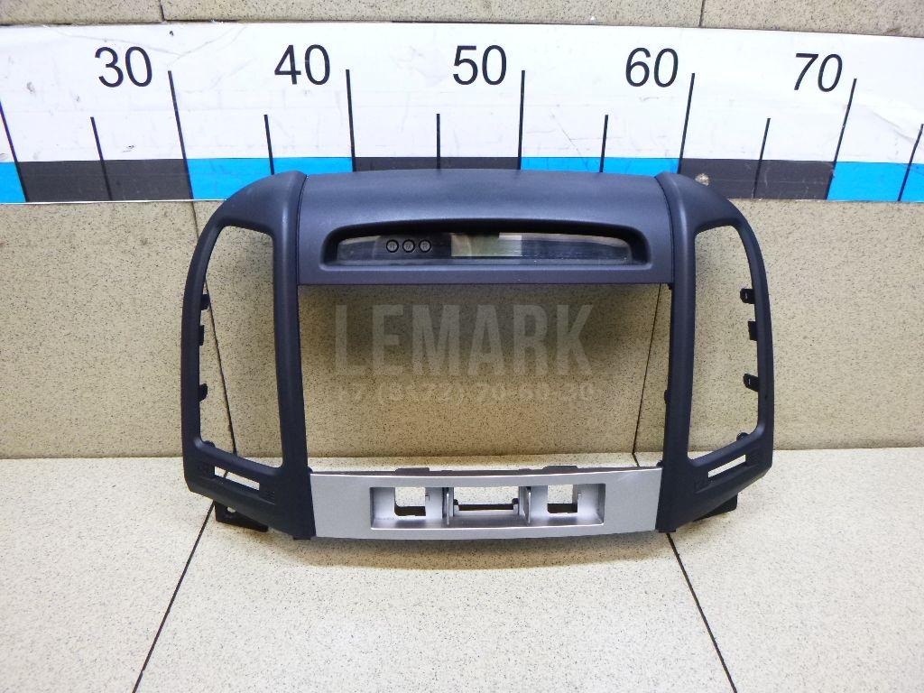Рамка магнитолы 847402B002S4 Hyundai-Kia