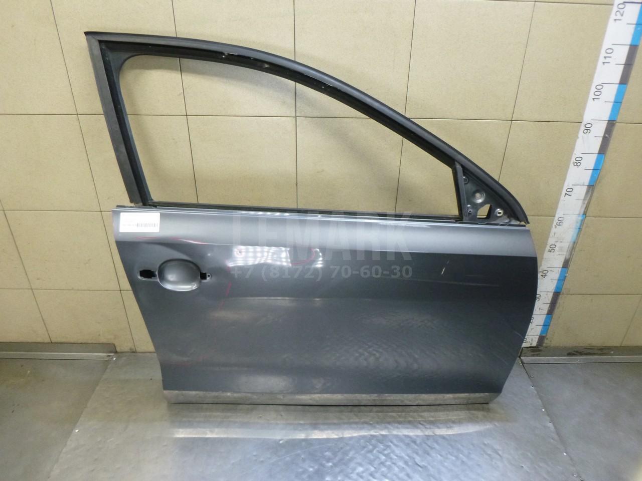 Дверь передняя правая 5C6831056B VAG