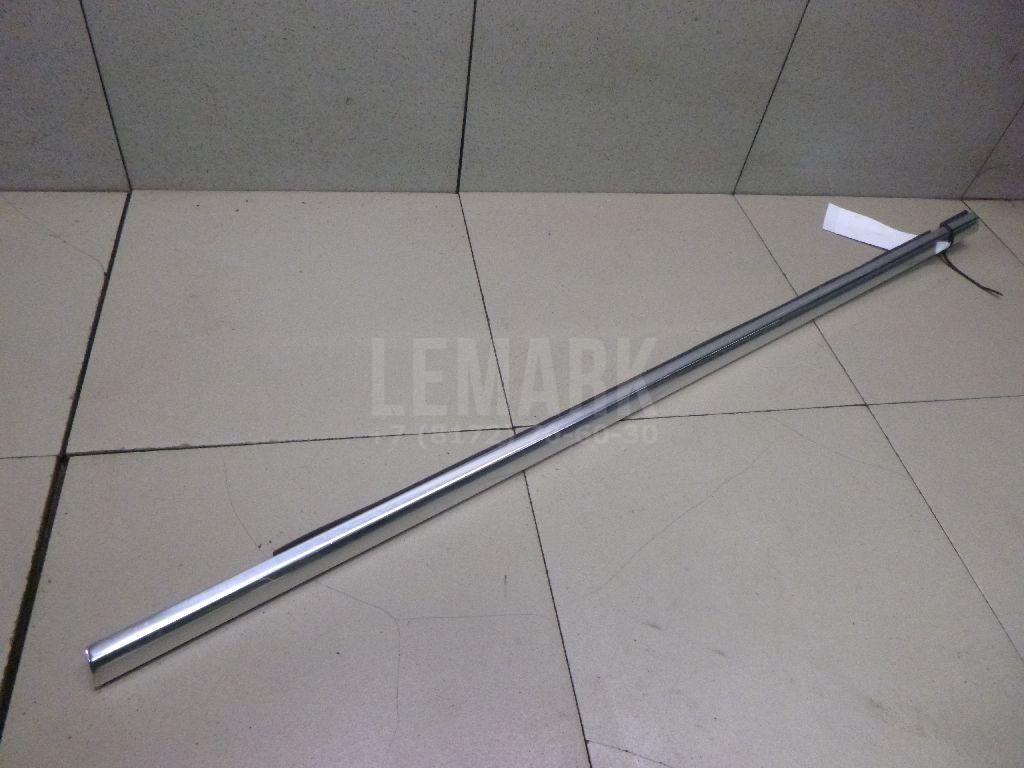 Накладка стекла заднего правого 7L6839476EPRP VAG