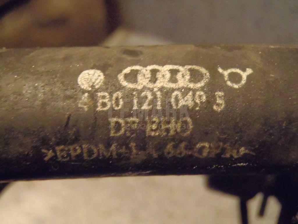 Патрубок радиатора для  Audi V8 1988-1994