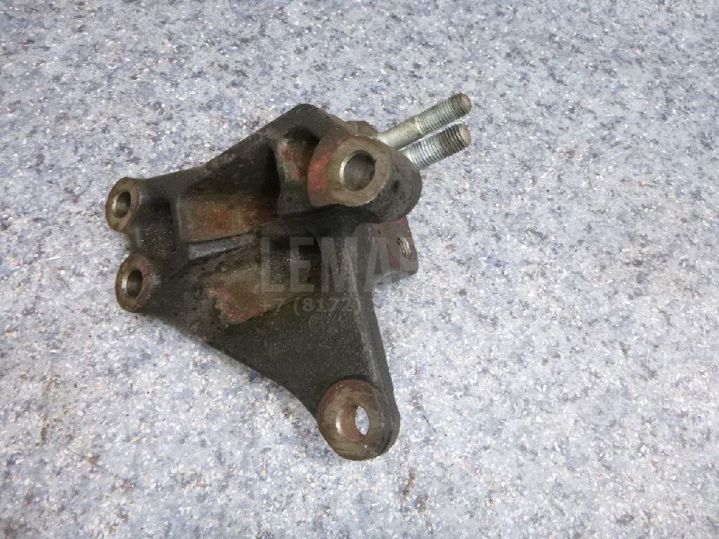 Кронштейн двигателя правый 216702B000 Hyundai-Kia