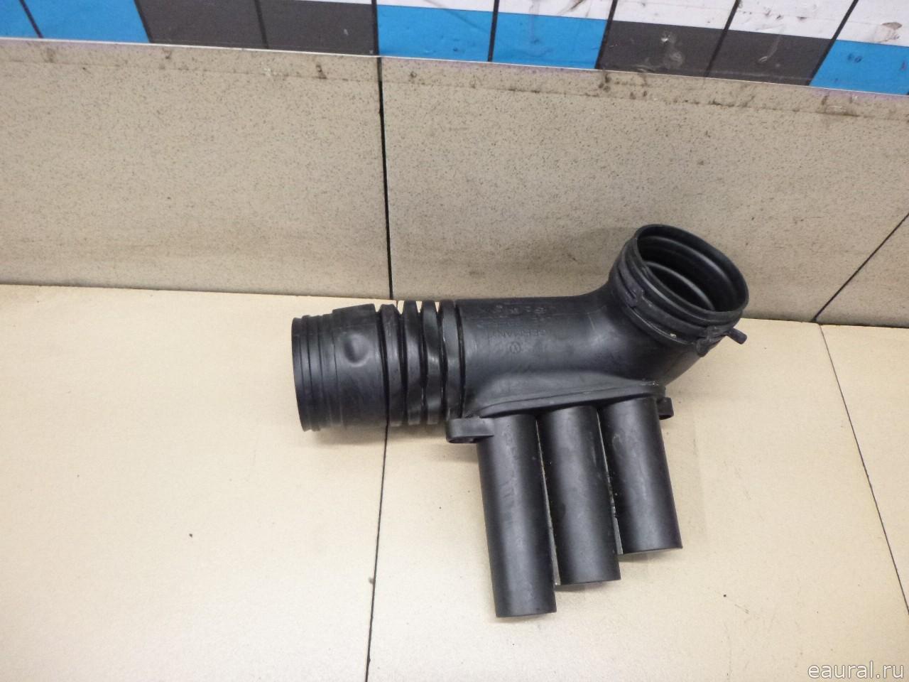 Патрубок воздушного фильтра