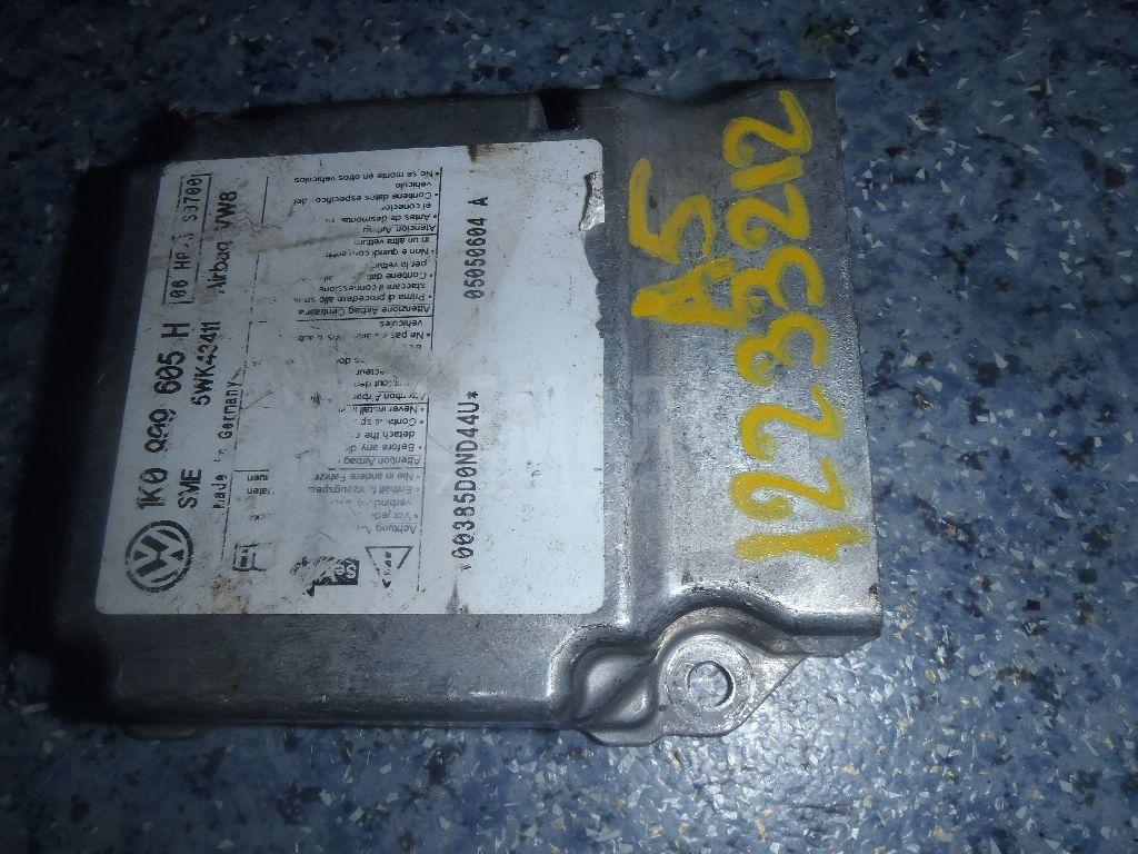 Блок управления AIR BAG 1K0909605H VAG