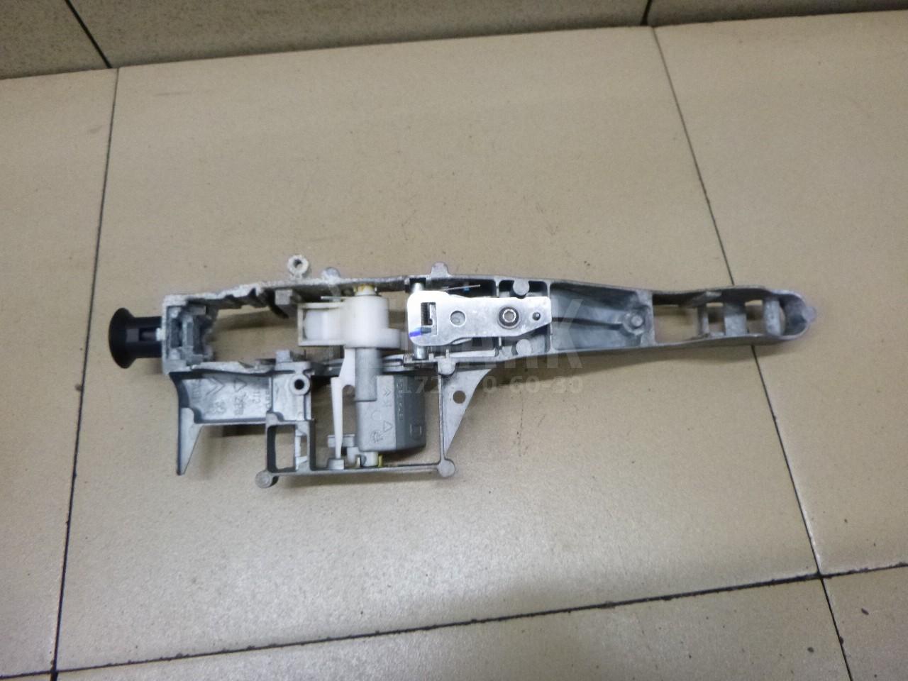 Кронштейн ручки для  Citroen C4 2004-2011