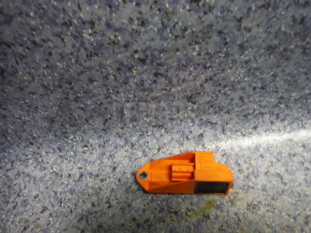 Датчик AIR BAG 1T0909606 VAG