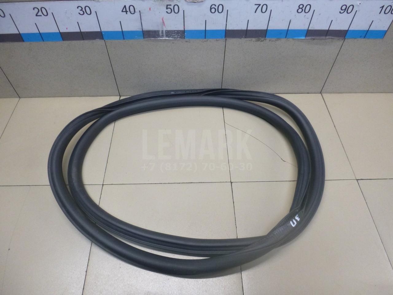 Уплотнитель двери 3T9867367A VAG