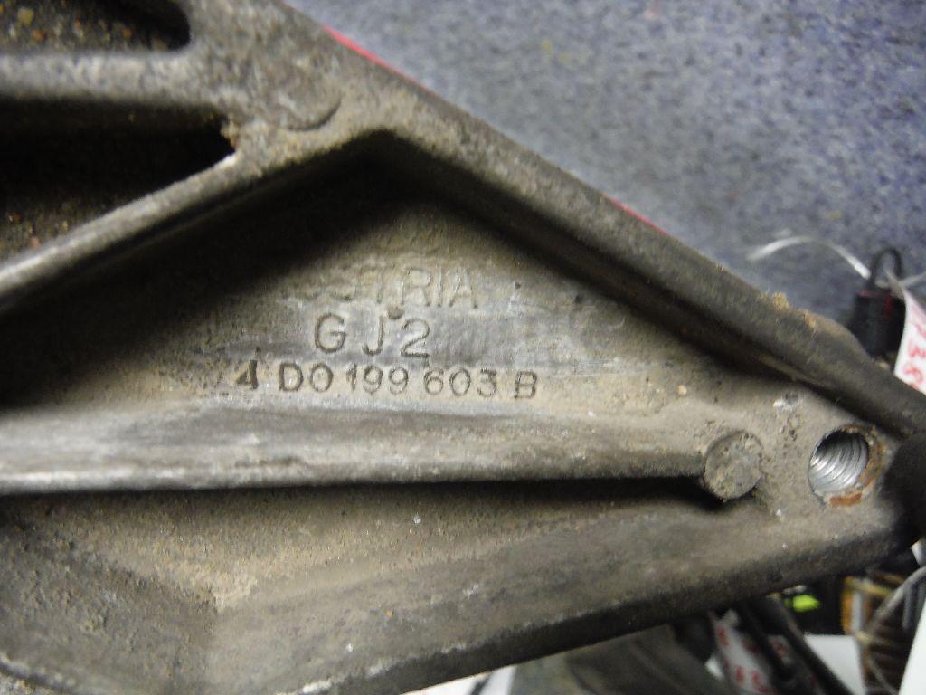 Кронштейн двигателя для  Audi TT(8N) 1998-2006