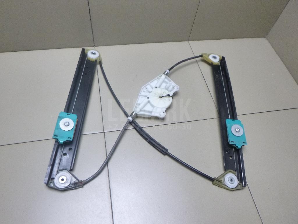 Стеклоподъемник электр. задний левый 7L0839461D VAG