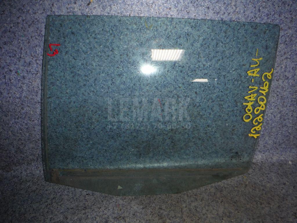 Стекло двери задней левой 1U9845205A VAG