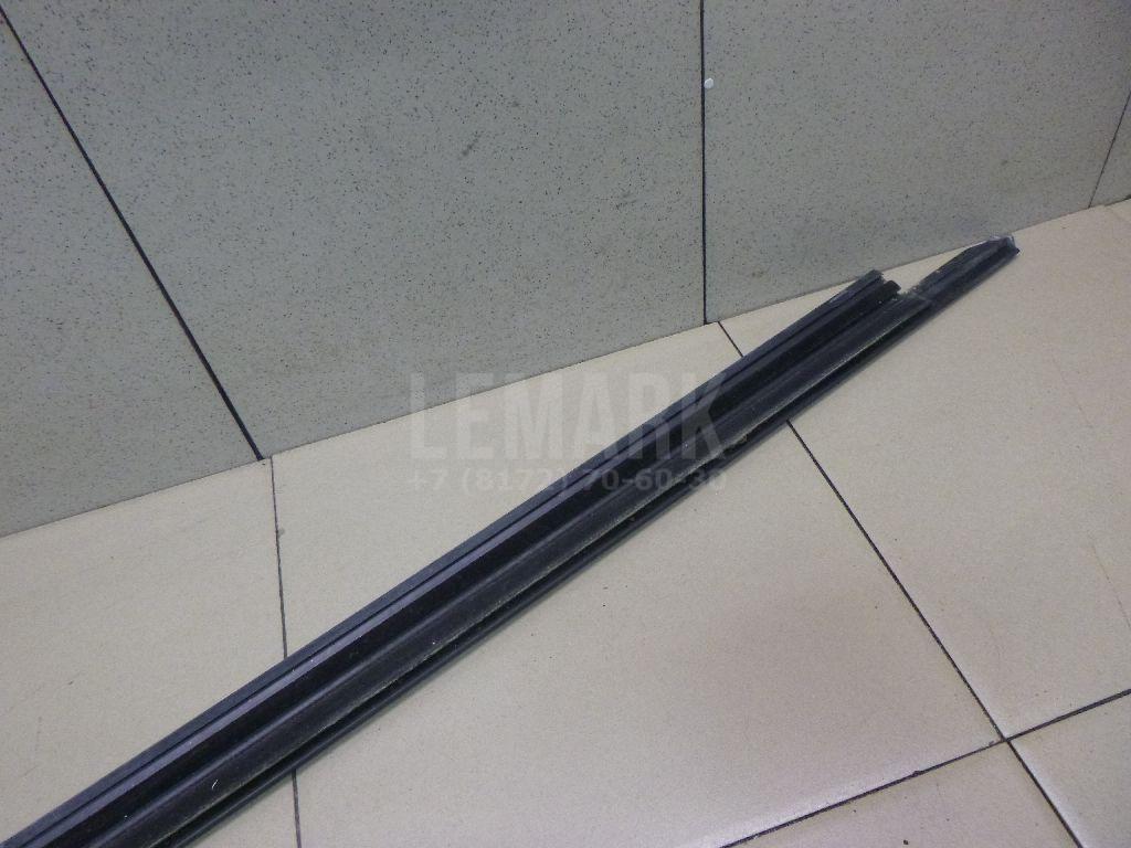 Накладка стекла заднего правого для  BMW 7-serie F01/F02 2008-2015