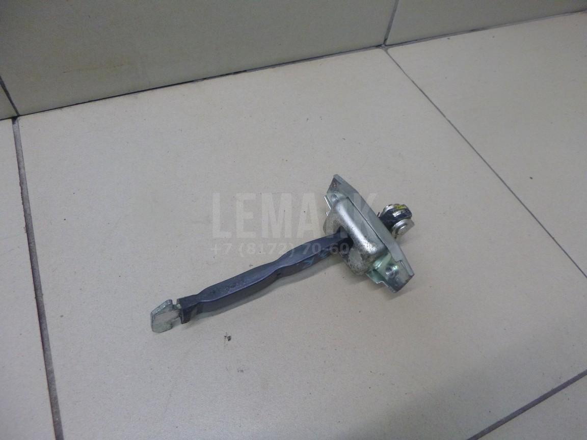 Ограничитель двери 6863042041 Toyota