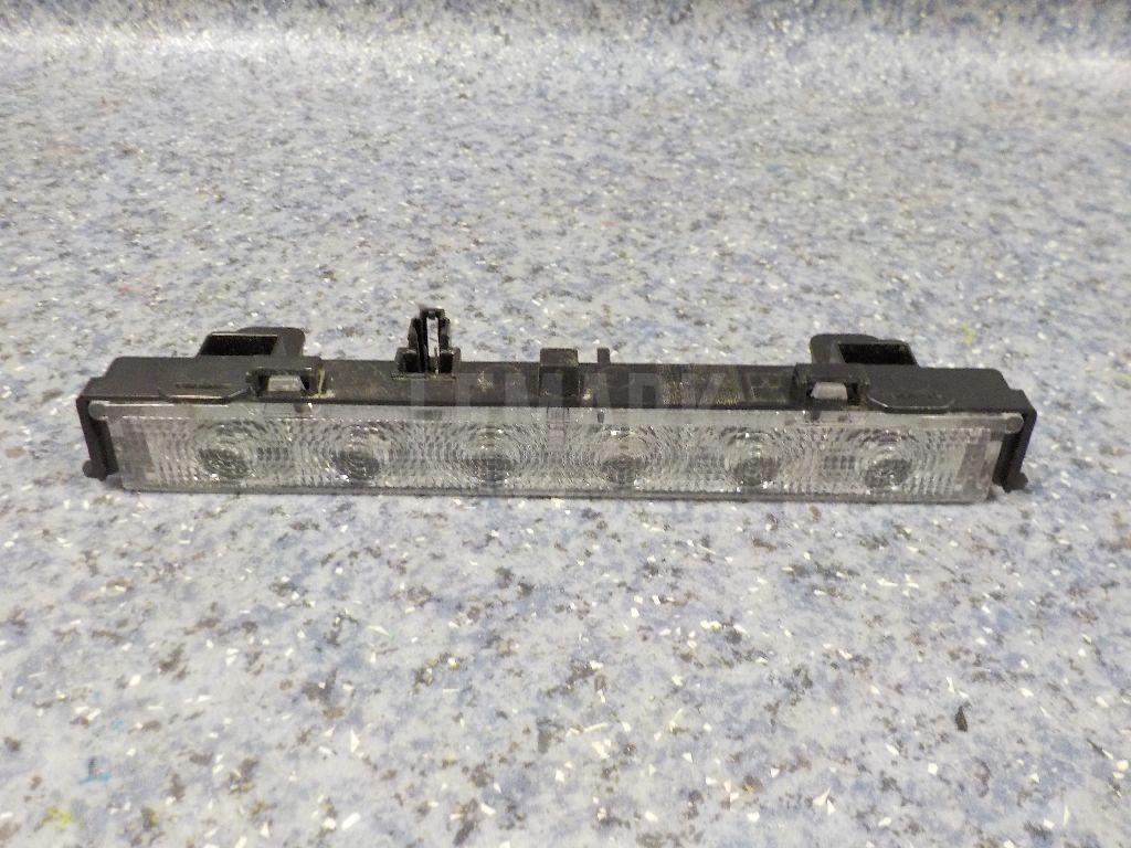 Фонарь задний (стоп сигнал) 6RU945087A VAG