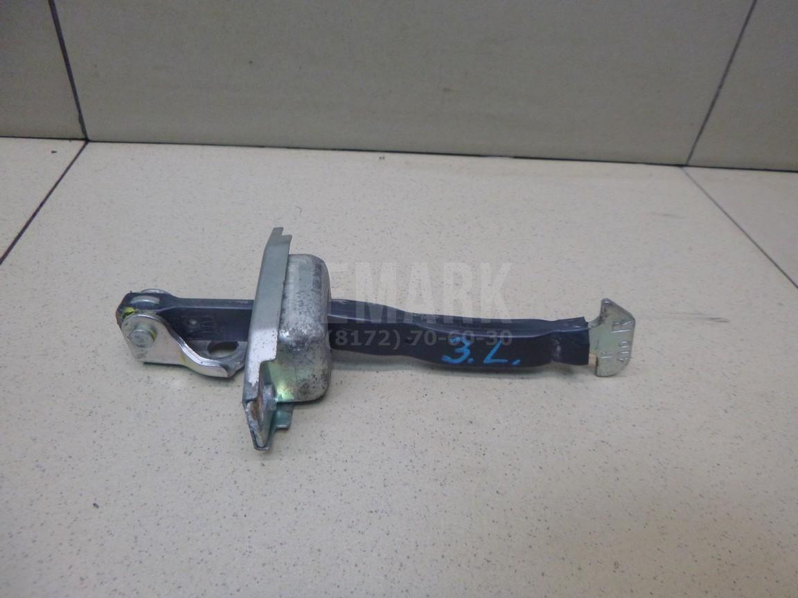 Ограничитель двери 6863042041 Toyota
